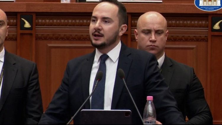 Salianji: Ju e futët vuvuzelën deri në grykë e s’ju përjashtuan