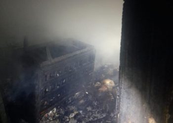 Përfshihet nga flakët banesa në Skrapar, vdes i moshuari