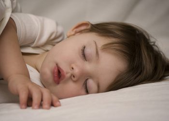 Ushqimet që na ndihmojnë për gjumin e natës