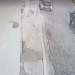 VIDEO/ Si dy persona mbi motor qëllonin me armë drejt banesave