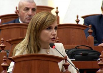 Tabaku-Nikollës: E keni kthyer parlamentin në zyrë të qeverisë