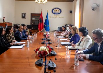 Tabaku zbardh takimin me Kim: Ja për çfarë diskutuam