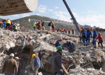 Turqi/ 1 i vdekur dhe 69 të plagosur nga tërmeti i ri