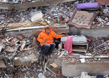 BE mobilizon 27 ekipe shpëtimi për Turqinë