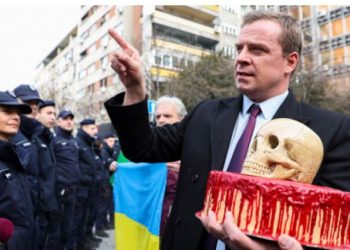 ‘Tortë vdekje’, ‘dhurata’ e aktivistit pro-ukrainas në Serbi