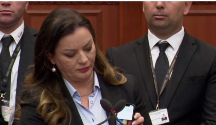 “Është miku im”, Vokshi nxjerr videon e Ramës në Kuvend