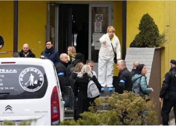 Pragë/ Vrau mësuesin se e ngeli, dënohet 19-vjeçari