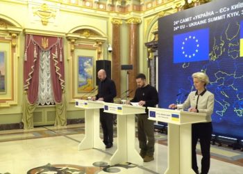 Zelensky: Të nisin bisedimet për anëtarësimin e Ukrainës në BE