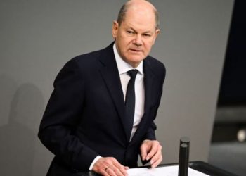 Olaf Scholz paralajmëron Kinën për furnizimet me armë