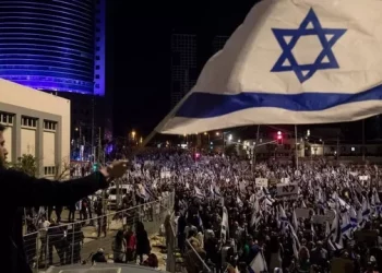 Reformat e gjyqësorit, i gjithë Izraeli përfshihet nga protestat