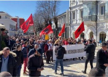 Dukagjinasit kërkojnë rrugën, Bashkia ia hedh fajin qeveriasë
