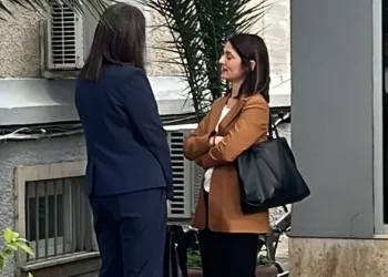 Seanca për ‘vulën’, Yuri Kim dërgon ‘njerëzit’ e saj në Gjykatë