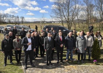 Kurti: Masakrat ndaj nesh, dëshmi e gjenocidit të Serbisë