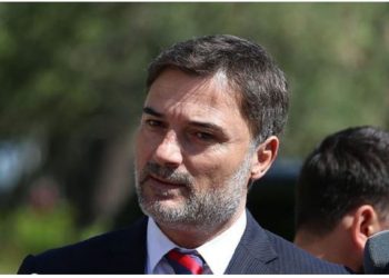 FOTO/ Befason Alibeaj, në Elbasan për Ditën e Verës