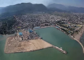 Ja si i ka dërguar armët “fshehurazi” Irani drejt Rusisë