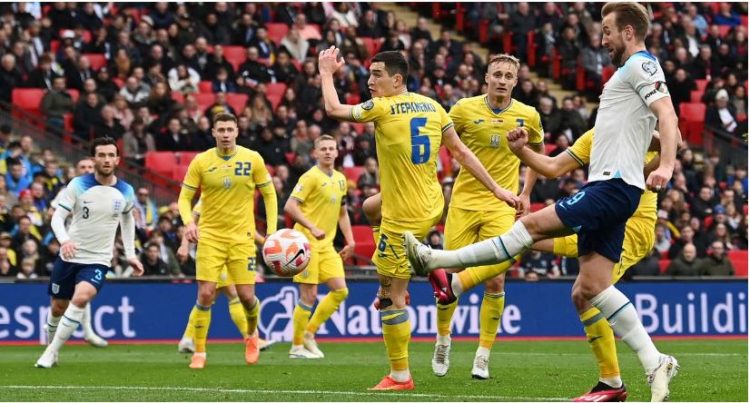 Anglia triumfon lehtësisht ndaj Ukrainës