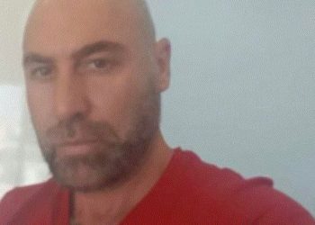 Çmenduri! Ish-drejtori i Doganës në Fier shkakton 2 të plagosur…