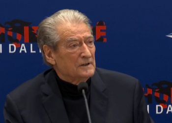 Berisha: Rama kontrollon pushtetet në mënyrë të hekurt