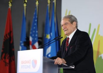 Berisha-Dumanit: Ti nuk e prek dot me dorë Ramën dhe Veliajn