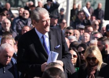 Protesta e sotme, qytetarët nga rrethet nisen për në Tiranë