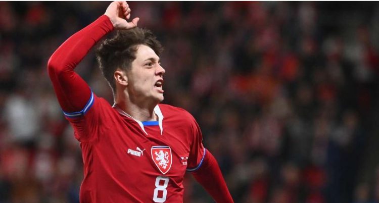 Çekia shkatërron Poloninë e Levandovskit