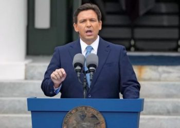 E quajti ‘mosmarrëveshje territoriale’, DeSantis ftohet në Ukrainë