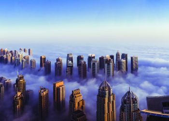 Të pasurit “braktisin” Tiranën, blejnë prona në Dubai, Greqi…