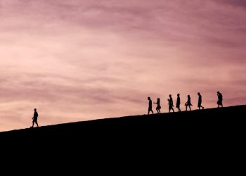 Asgjësohet rrjeti ndërkombëtar i trafikimit të emigrantëve