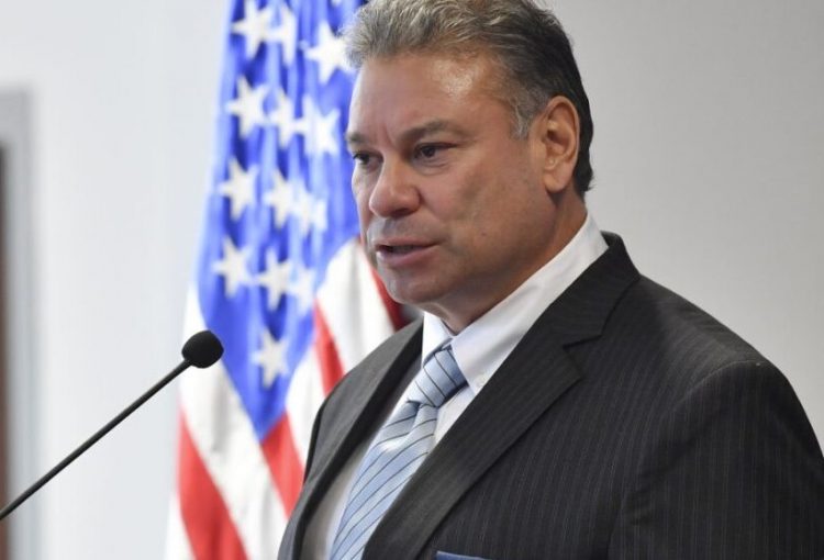 Bisedimet Kosovë-Serbi, Escobar viziton nesër Beogradin