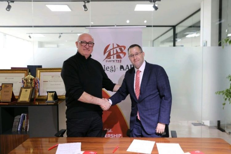 Gjigandi izraelit i shërbimeve IT vjen në Shqipëri