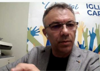 Igli Cara: Vangjush Dako sillet sikur është pronar i Durrësit