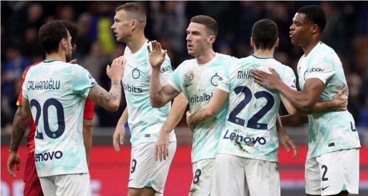 Inter rikthehet te fitorja, mposht pastër Leccen