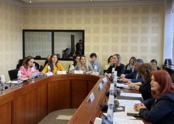 Kosova/ Komisioni miraton projektligjin në mënyrë kontroverse