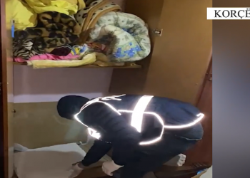 Me kanabis dhe automatik me vete, arrestohet korçari