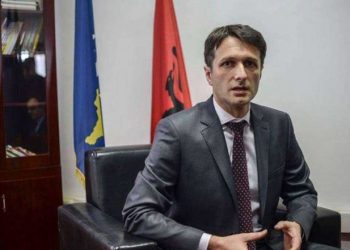 Murati kundër Kurtit: Ka për ta përplasur Kosovën me aleatët