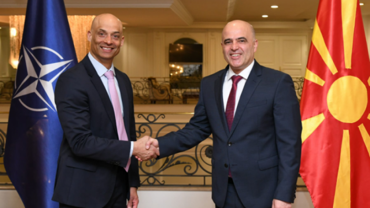 Kovaçevski takohet me ndihmës-sekretarin e NATO-s