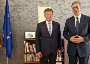 Vuçiç flet para takimit me Lajçak: Do të shohim çfarë mund…