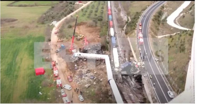 PAMJET ME DRON / Si janë përplasur trenat ‘kokë më kokë’ në Greqi