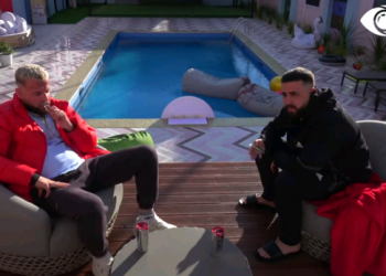 Djemtë injorojnë komplet Oltën, largohen sapo bën pyetje