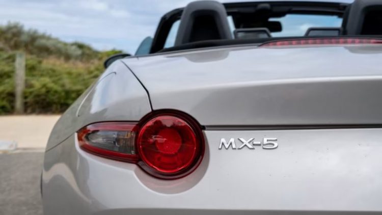 Regjistrimi i markës tregtare ngre pyetje për emrin e Mazda MX-5
