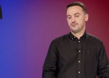 Takimi i Ohrit, Molliqaj fton Kurtin që të japë dorëheqjen