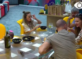 Olta ngacmon Kristin gjatë darkës: Ke qejf Kiarën