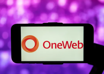 Rivali i Starlinkut, OneWeb synon mbulim global të internetit