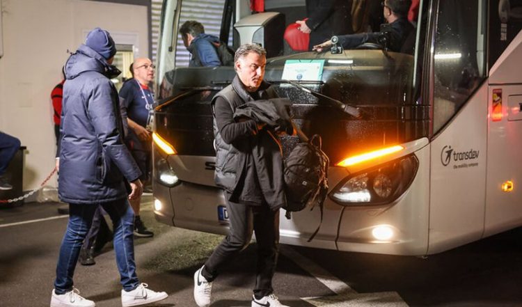 Frika nga greva detyron PSG të ndryshojë programin