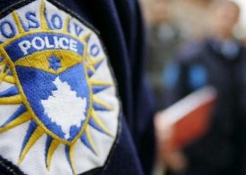 Plagosi veten duke sulmuar një person tjetër në Suharekë