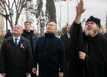 Sulmi me dron ndalon nisjen e trageteve në Krime