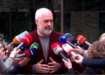 A keni ndërhyrë në gjyqin për vulën e PD? Rama: Gër-gërret…