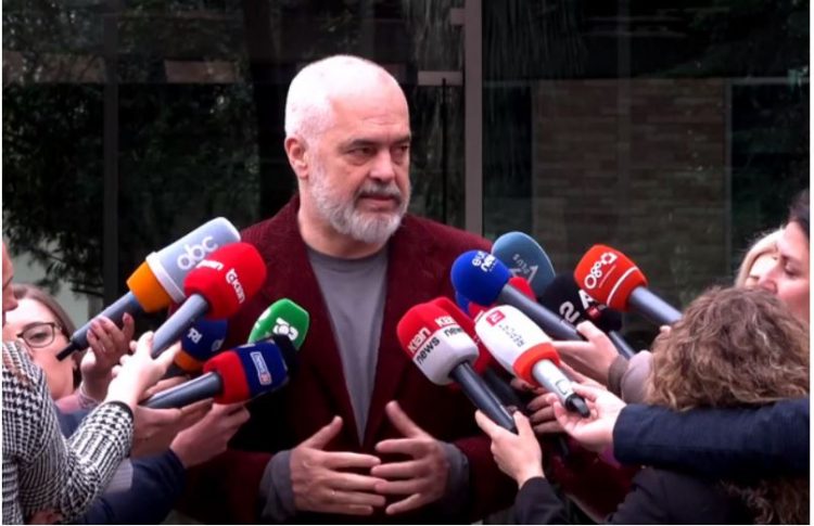 A keni ndërhyrë në gjyqin për vulën e PD? Rama: Gër-gërret…