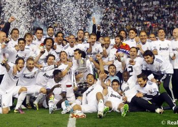 Ish-sulmuesi i Realit të Madridit zyrtarizon tërheqjen nga futbolli