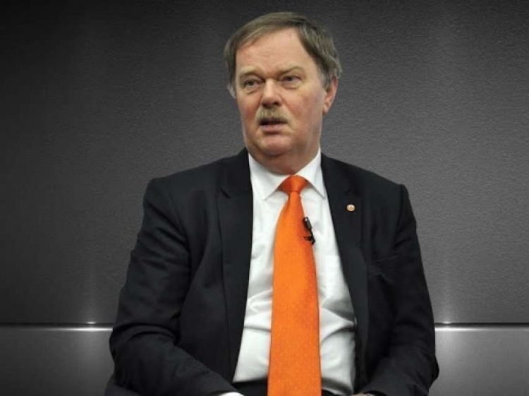 Bosch kritikon ashpër ambasadorin amerikan për Asosacionin